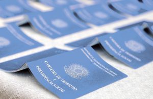 Depois da polêmica, MP 927 tenta regular relações trabalhistas para evitar demissões em massa