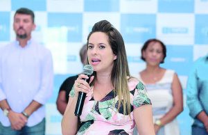 Camila quer retorno de doação de material hospitalar em Itapevi
