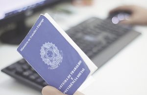 Bolsa-auxílio no valor de R$ 724,00 é opção a desempregados de Carapicuíba