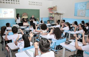 Pais e responsáveis podem providenciar transferência de alunos de Itapevi por meio da internet