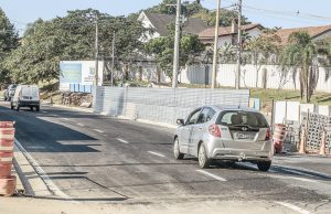 Prefeitura de Santana de Parnaíba libera pista da Yojiro Takaoka no sentido de Barueri