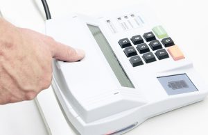 TSE seguirá recomendação sanitária e excluirá identificação biométrica no dia da votação