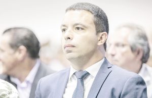 Rogério Lins é hospitalizado para apurar ‘importante alteração cardíaca’