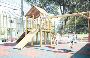 Cemei na Vila Ayrosa encerra processo de reforma e revitalizaçãora do último trecho de canalização do Córrego do Cadaval