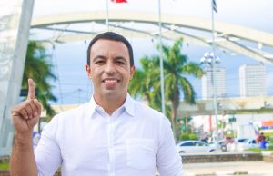 Rogério Lins leva no 1º turno