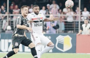 Sequência de clássicos desafia líder do Brasileirão