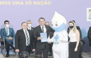 Sem data para início, plano do Ministério da Saúde tenta esclarecer metodologia da campanha de vacinação contra a Covid-19