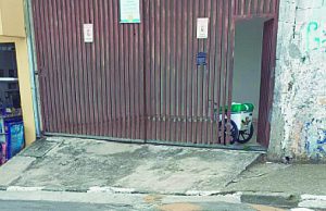 Morador quer retirada de lombada em rua de Carapicuíba