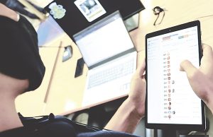 Para eliminar processos em papel, Câmara de Osasco adota uso de tablets e votação digital