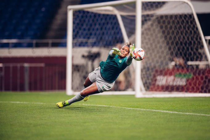 Andrea Pontes Atleta - Goleira da seleção, Bárbara discute com atleta paralímpica ... - Andréa pontes 46 минут назад.