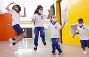 Família que não enviar criança para retorno às aulas deverá informar escola por escrito em Jandira
