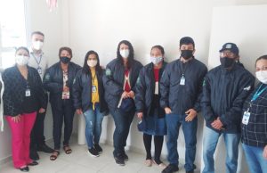 Agentes de Saúde de Jandira recebem kits com novos uniformes