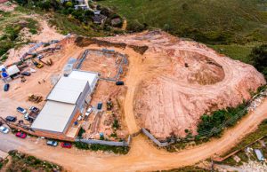 Com lacração, Prefeitura tenta impedir acesso ao bota-fora irregular em Itapevi