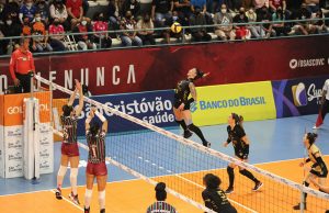 Clubes da região vencem na estreia da Superliga 2021-2022