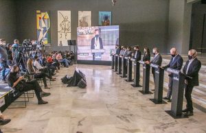 Governo de SP anuncia flexibilização do uso de máscaras em espaços abertos