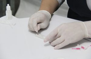 Barueri promove ação com preservativos e testes rápidos para doenças sexualmente transmissíveis