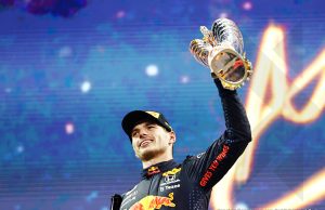 Max Verstappen fatura troféu da F1 com ultrapassagem histórica em Abu Dhabi