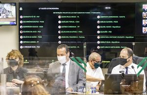 Câmara de Osasco aprova aumento salarial dos professores municipais