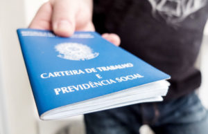 Jandira recebe inscrições para programa Bolsa Trabalho, do governo do Estado