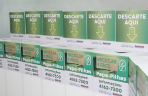 Papa-pilhas recolhem lixo eletrônico em diversos pontos de Barueri