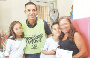 Rogério Lins começa distribuição de cartões com créditos do ‘Nosso Futuro’