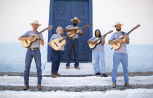 Sábado é dia dos ‘Amigos da Viola’ na praça da Aldeia de Carapicuíba