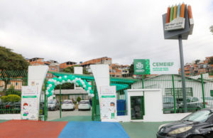 Prefeitura entrega reforma de Cemeief no Jardim D’Ávila