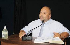 Distribuição de medicamentos e meia-entrada para Festa Junina são abordados por vereador em Jandira