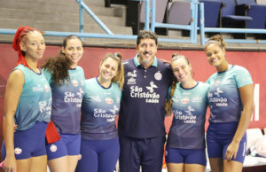 Equipe de vôlei feminino de Osasco contrata onze reforços