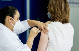 Multivacinação contra Covid-19 e gripe acontece em Dia D promovido neste sábado em Itapevi