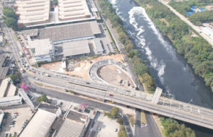 Nova alça da ponte Akira Hashimoto promove fim de cruzamento na estrada da Aldeinha