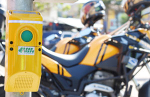 Barueri instala botoeiras sonoras em semáforos no Centro da cidade