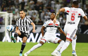 Palmeiras e São Paulo avançam às semifinais das copas continentais