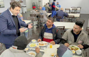 Em Osasco, Elvis apresenta propostas de geração de empregos no Estado de SP