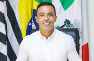 Rogério Lins garante piso salarial a enfermeiros de Osasco mesmo após suspensão do STF