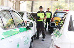 Taxistas de Barueri devem fazer agendamento on-line para verificação de taxímetros na próxima semana