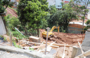 Contenção de talude visa diminuir impacto de deslizamento de terra no Jardim Bonança