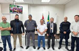 Sato diz que contratará segurança privada para escolas de Jandira