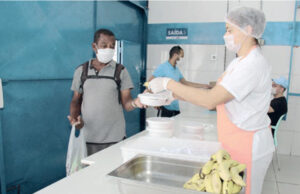 Restaurante Bom Prato de Carapicuíba oferece cardápio especial para comemorar nove anos de atividades