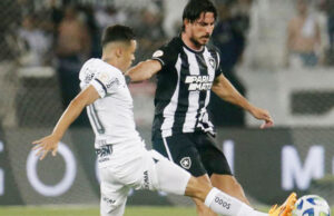 Depois de empate épico contra o Grêmio, Timão recebe Botafogo e pode ajudar o arquirrival Palmeiras