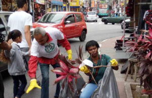 Casaviva promove mutirão pela passagem do Dia Mundial da Limpeza