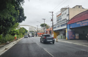 Avenida Maria Campos tem trânsito totalmente liberado para veículos depois de 25 dias de interdições