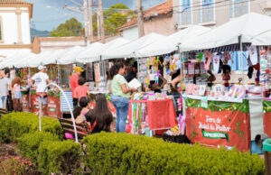 Natal de Luz de Santana de Parnaíba prevê presépio, Papai Noel, shows e Feira da Mulher Empreendedora