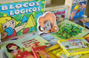 Escolas de Osasco recebem kits e contação de ‘Histórias no Baú’