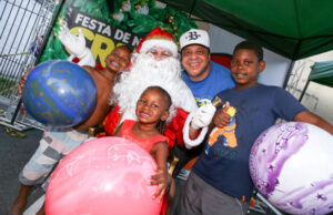 Lazer e diversão integram ‘Festa de Natal das Crianças’ promovida por Ribamar Silva