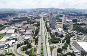 Passagem para 2024 deve contar com mais de 1,1 milhão de veículos nas principais rodovias da região Oeste