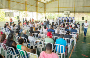 Prefeitura entrega 114 termos de concessão de áreas públicas em Santana de Parnaíba