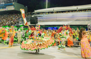 ‘Brasiléia Desvairada’ dá título de bicampeã à Mocidade Alegre em SP
