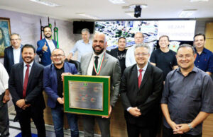Gerson Pessoa recebe medalha e diploma em homenagem promovida pela Câmara de Osasco