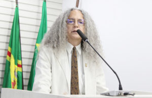 Vereador cobra fiscalização da Prefeitura em terrenos abandonados para evitar proliferação de doenças